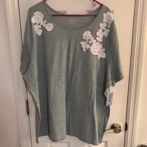 Catherines Green Short Sleeve Tee with White Floral Design